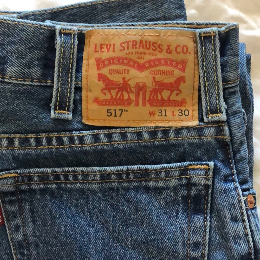 Men’s Levi 517 boot cut Jean.